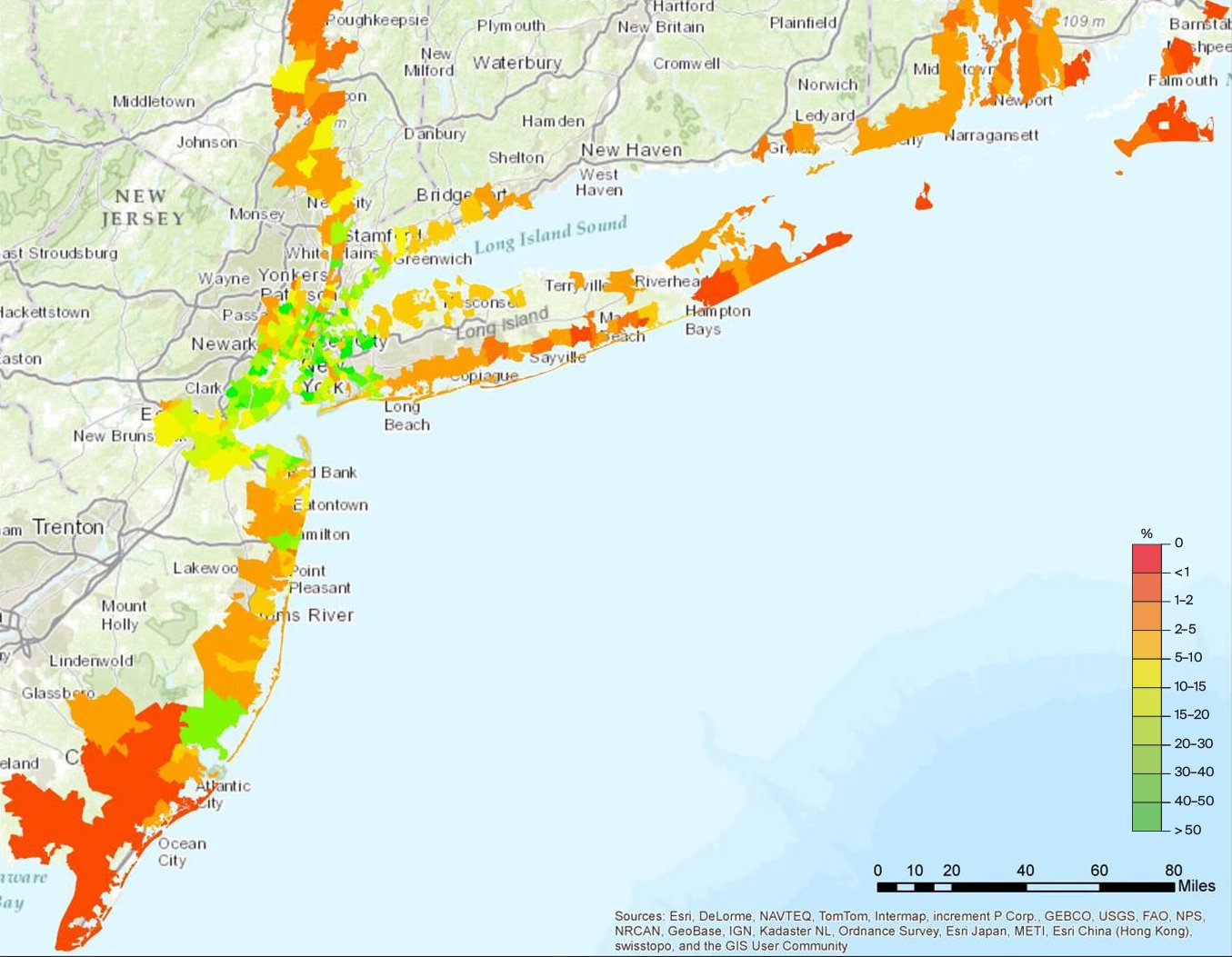 Map showing color-coded coastal vulnerability percentages along the New York and New Jersey shorelines.