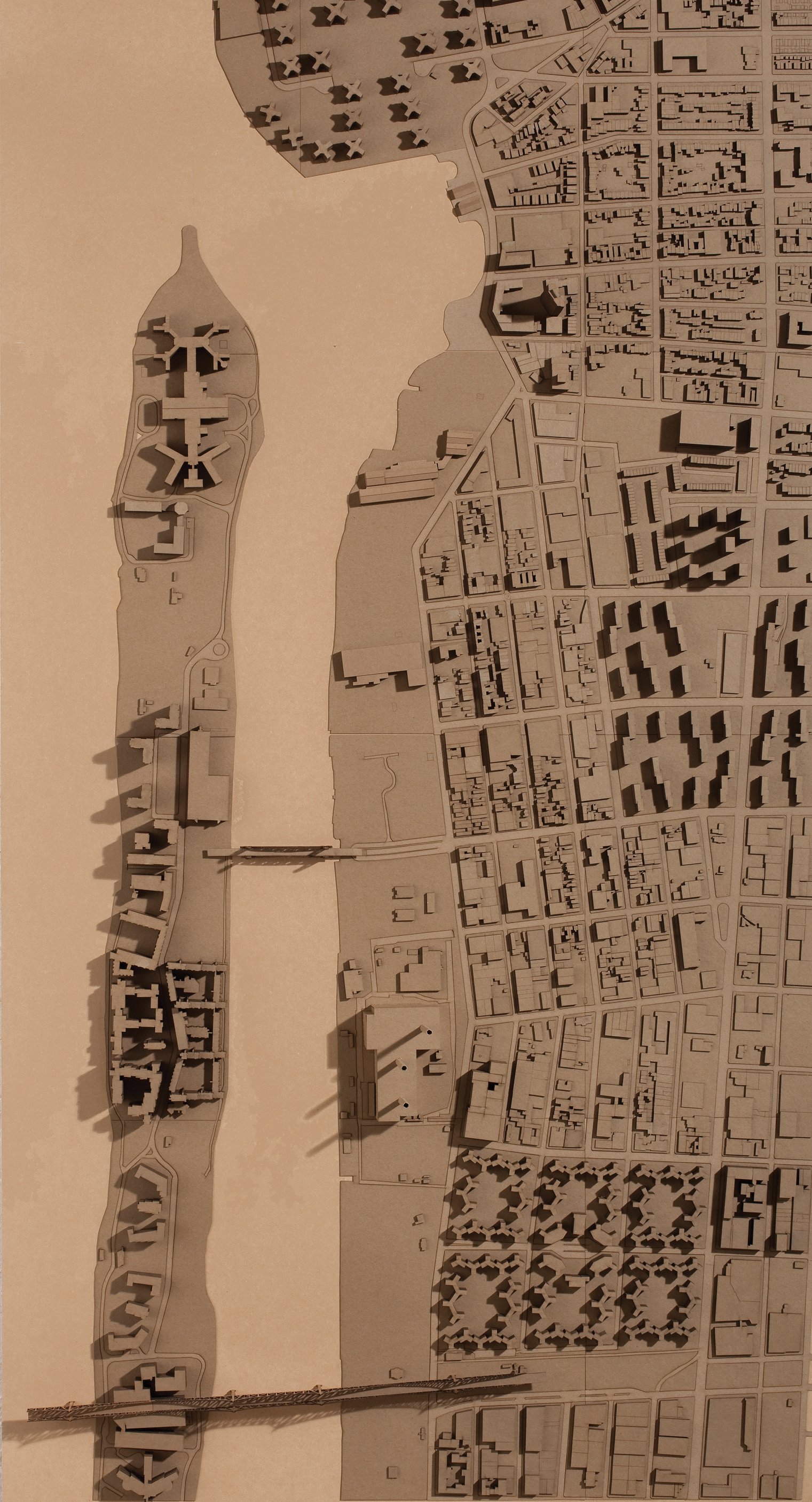 Architectural model of Long Island City and Roosevelt Island showing streets and building layouts